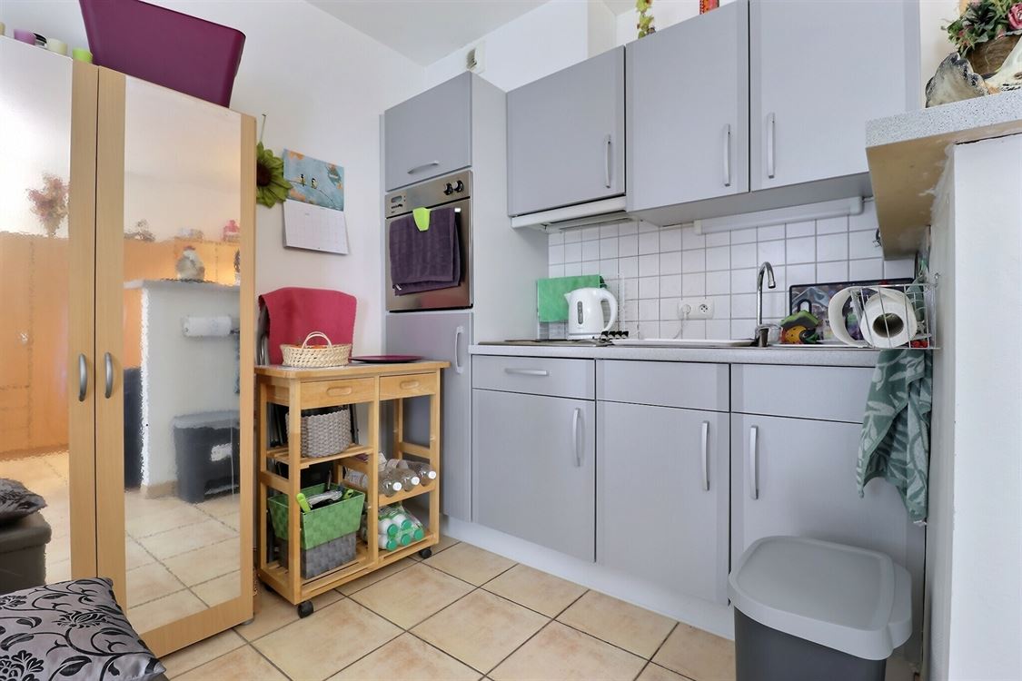Studio à BOUVIGNES-SUR-MEUSE (0 chambre)