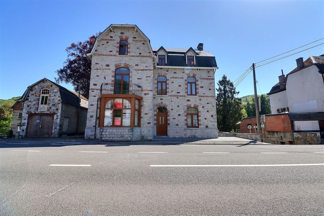 Villa/maison/ferme à WÉPION (7 chambres)