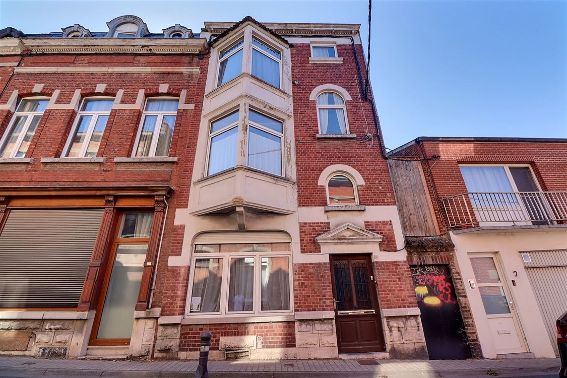Immeuble de rapport à SAINT-SERVAIS (3 chambres)
