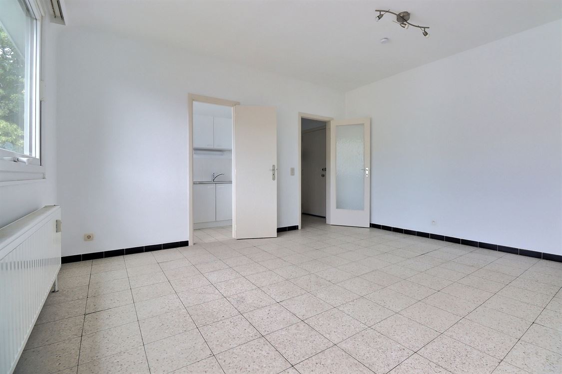 Appartement à JAMBES (1 chambre)