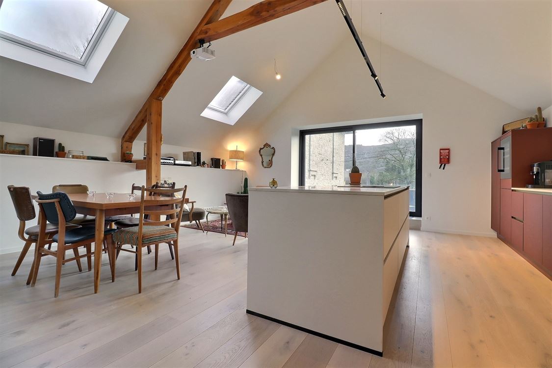 Appartement à Profondeville (4 chambres)