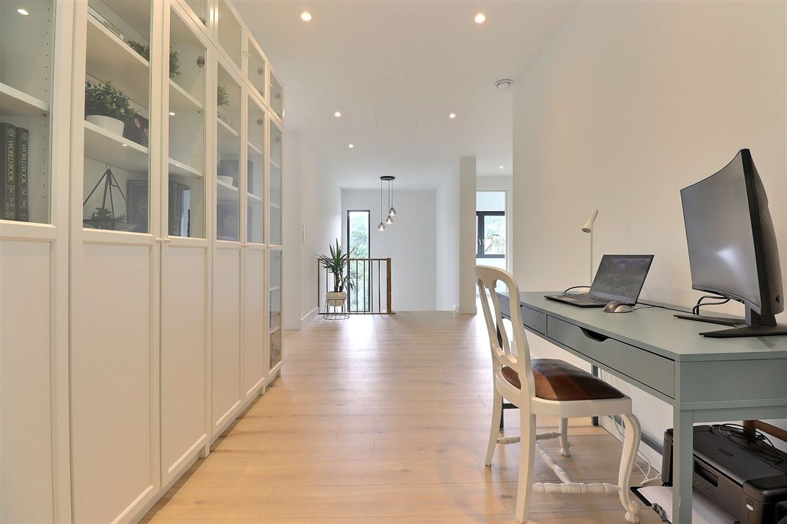 Villa/maison/ferme à PROFONDEVILLE (4 chambres)