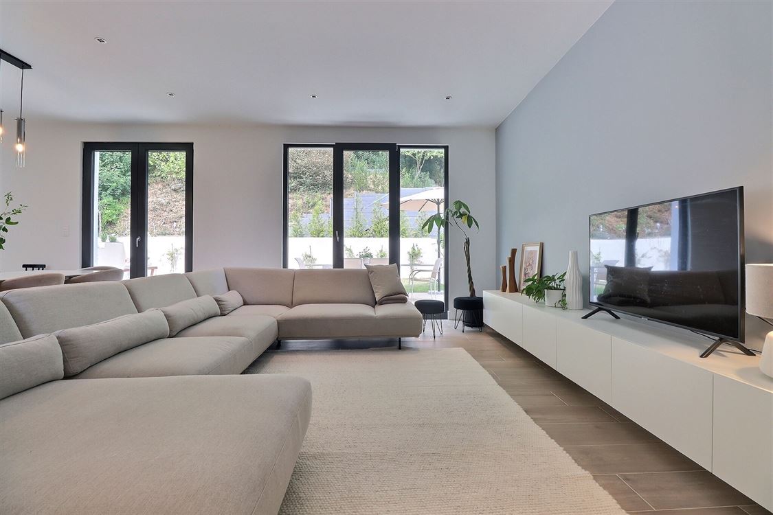 Villa/maison/ferme à PROFONDEVILLE (4 chambres)