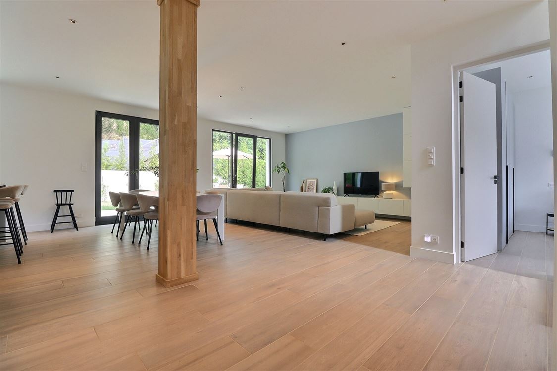 Villa/maison/ferme à PROFONDEVILLE (4 chambres)
