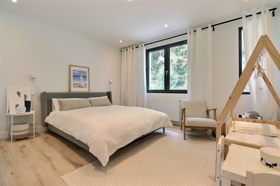 Villa/maison/ferme à PROFONDEVILLE (4 chambres)
