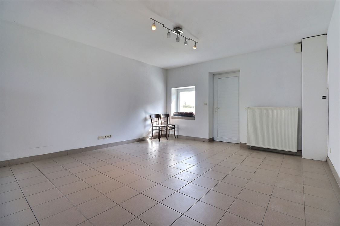 Villa/maison/ferme à METTET (3 chambres)