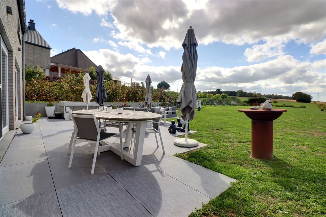 Villa/maison/ferme à CINEY (4 chambres)