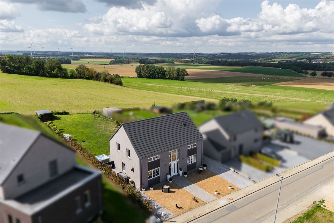 Villa/maison/ferme à CINEY (4 chambres)
