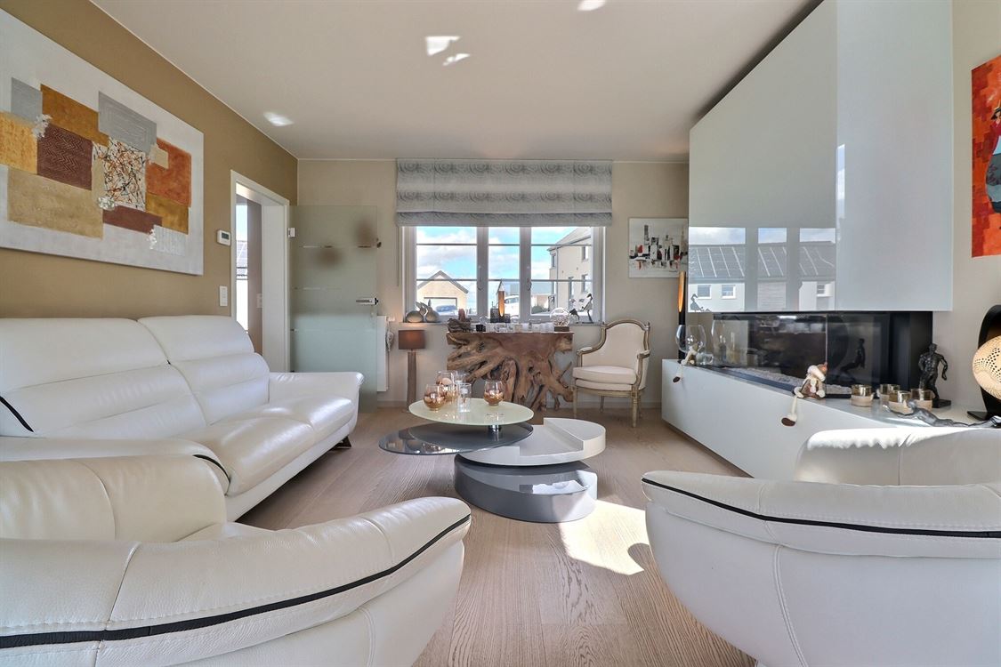 Villa/maison/ferme à CINEY (4 chambres)