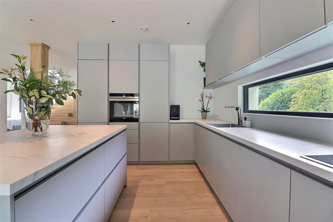 Villa/maison/ferme à PROFONDEVILLE (4 chambres)