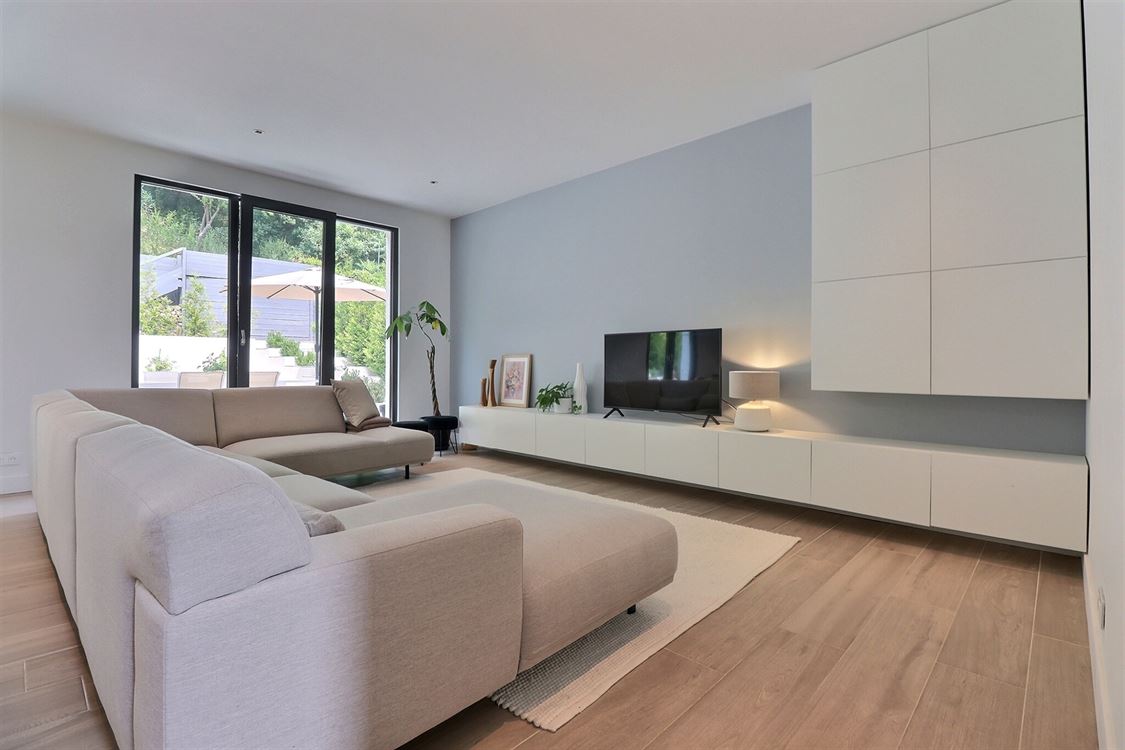 Villa/maison/ferme à PROFONDEVILLE (4 chambres)