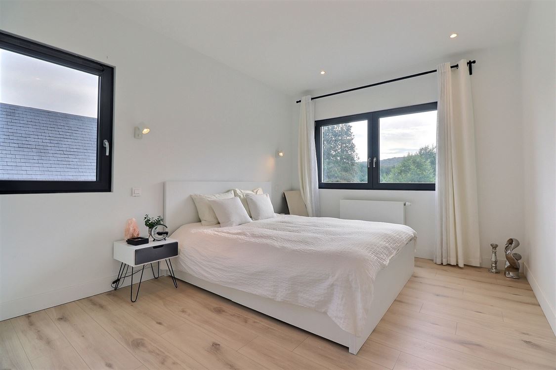 Villa/maison/ferme à PROFONDEVILLE (4 chambres)