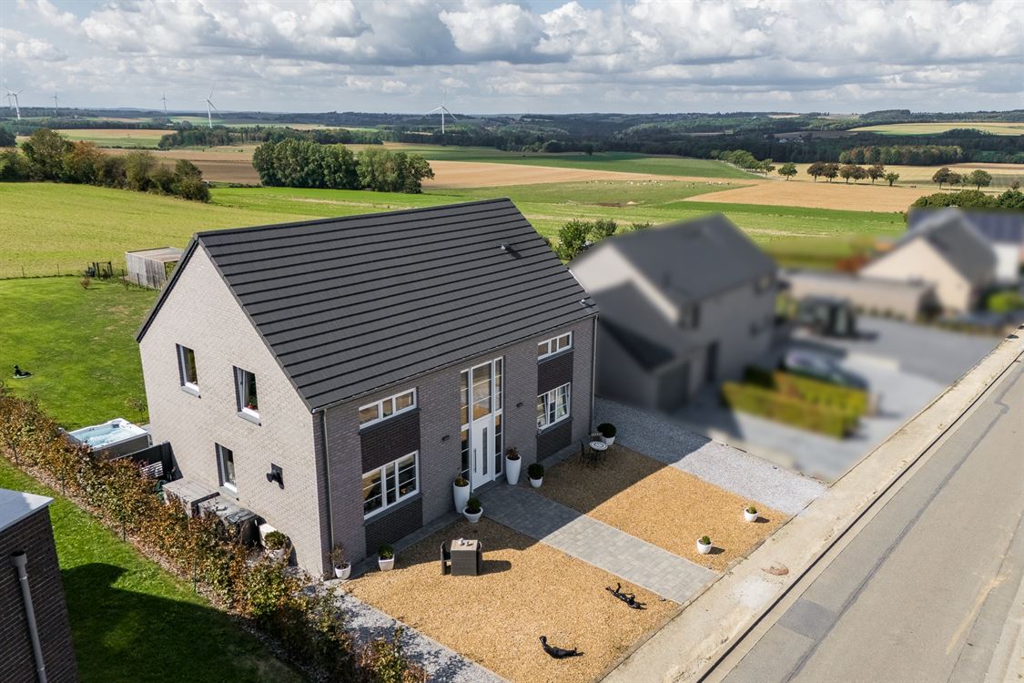Villa/maison/ferme à CINEY (4 chambres)