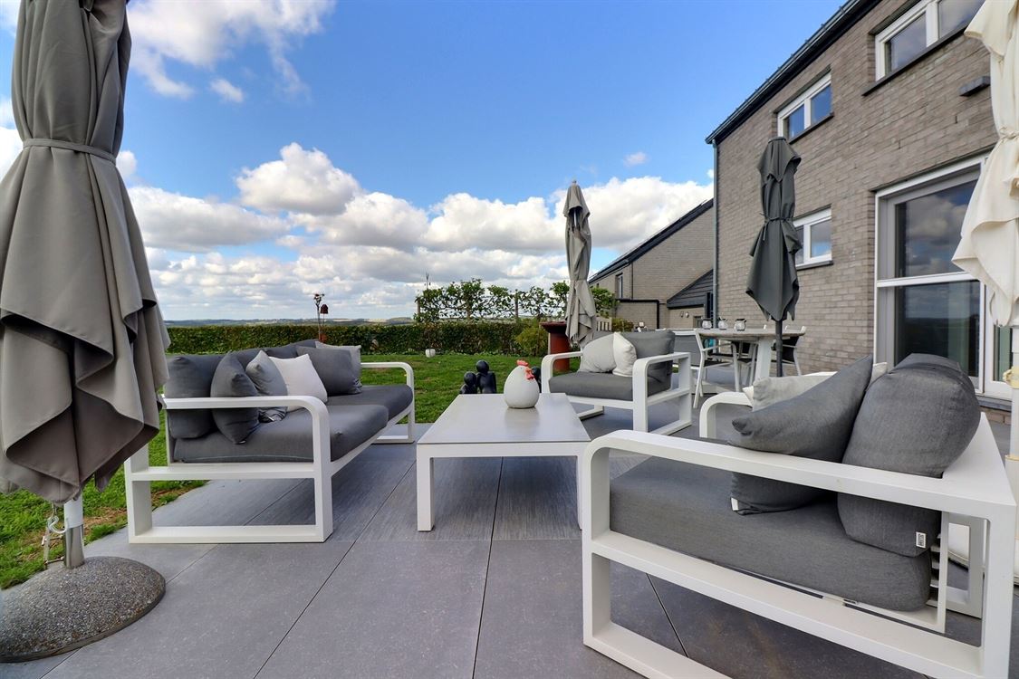 Villa/maison/ferme à CINEY (4 chambres)