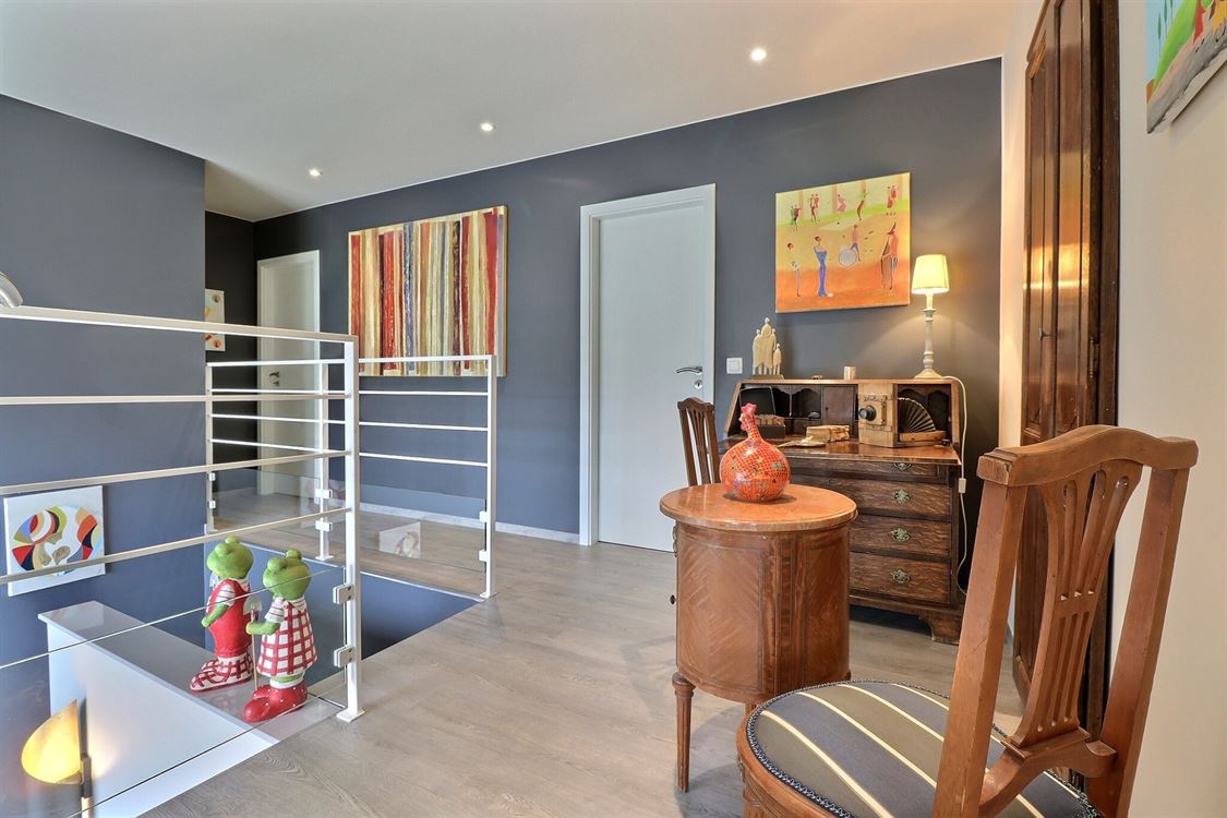Villa/maison/ferme à CINEY (4 chambres)