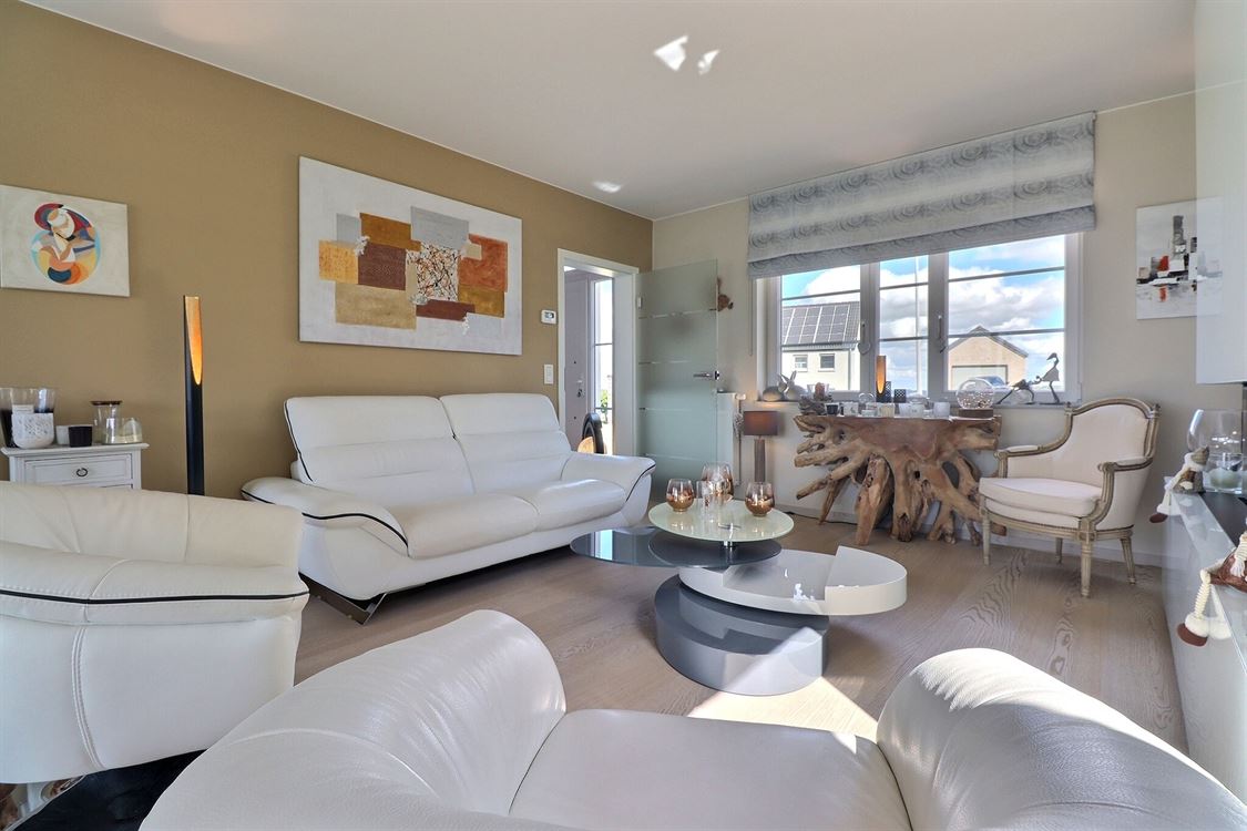 Villa/maison/ferme à CINEY (4 chambres)