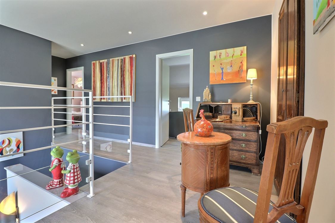 Villa/maison/ferme à CINEY (4 chambres)