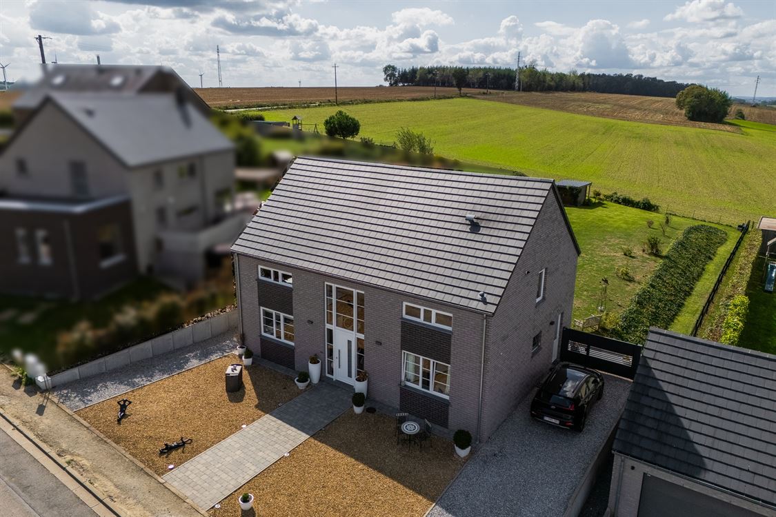 Villa/maison/ferme à CINEY (4 chambres)