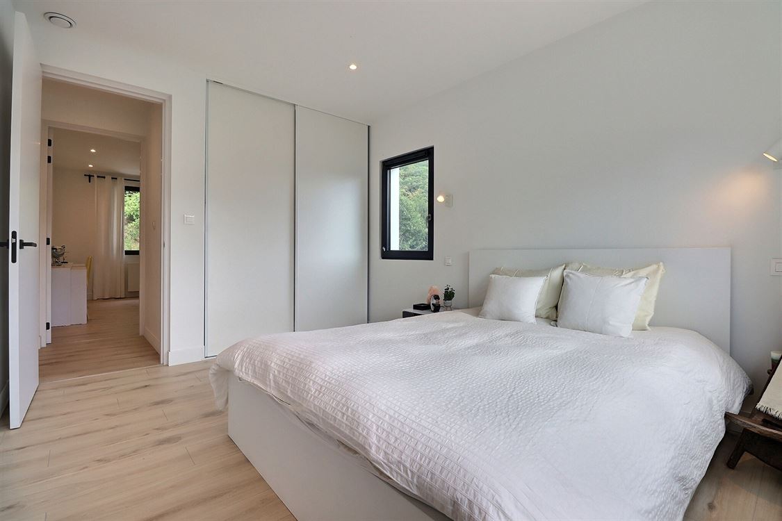 Villa/maison/ferme à PROFONDEVILLE (4 chambres)