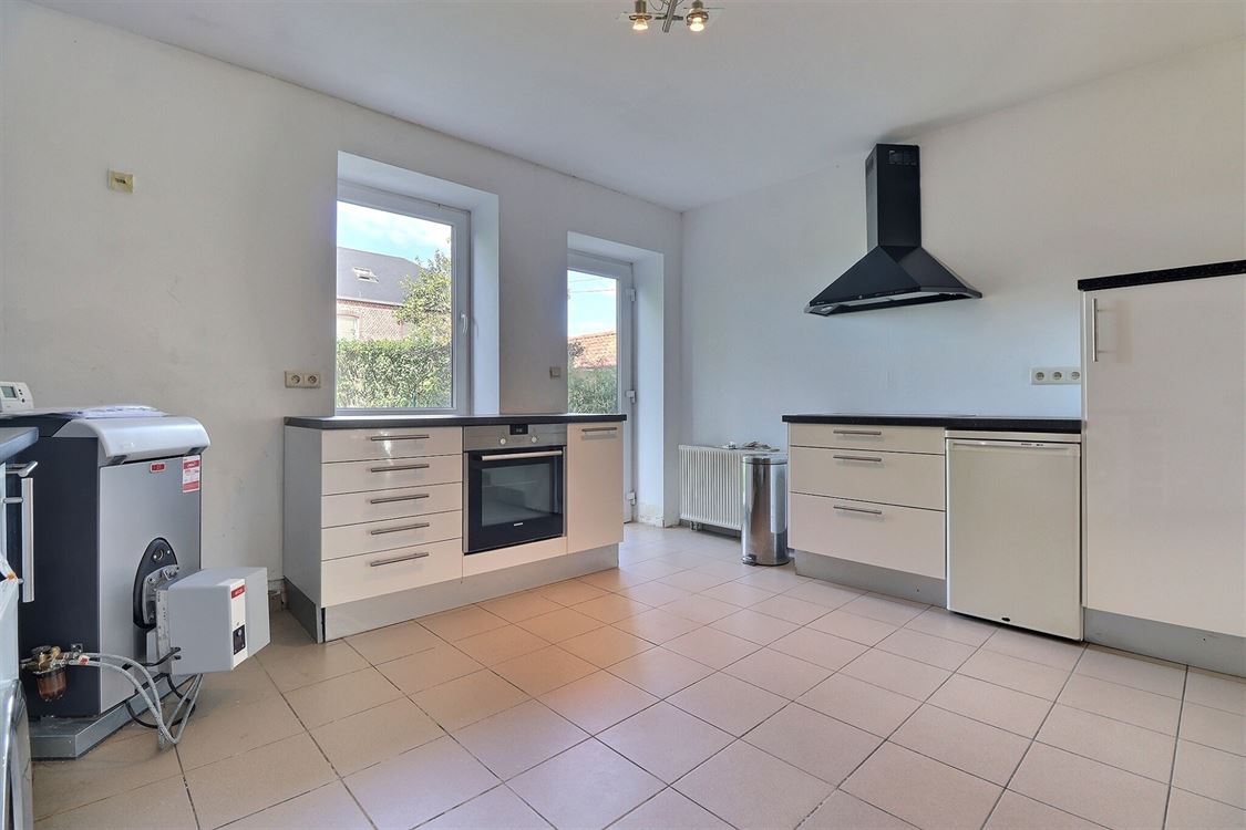 Villa/maison/ferme à METTET (3 chambres)