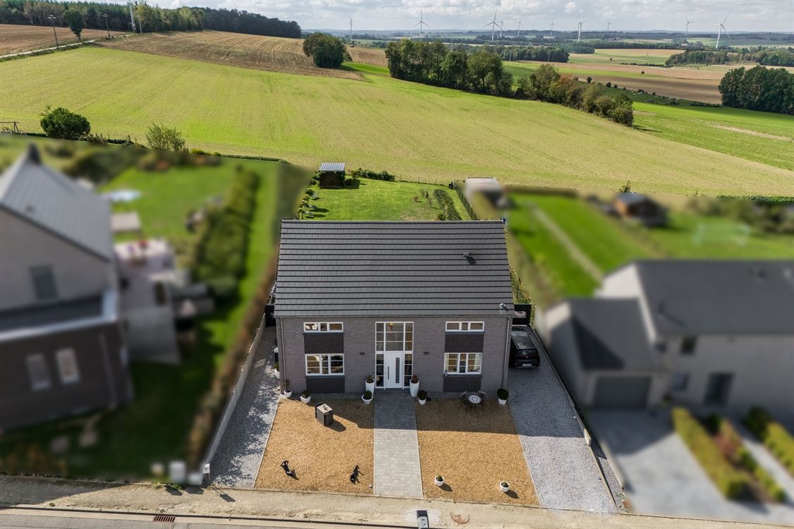 Villa/maison/ferme à CINEY (4 chambres)