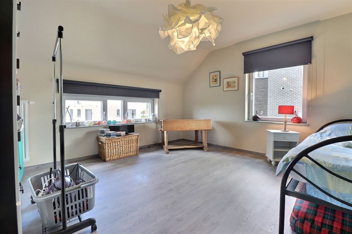 Villa/maison/ferme à CINEY (4 chambres)