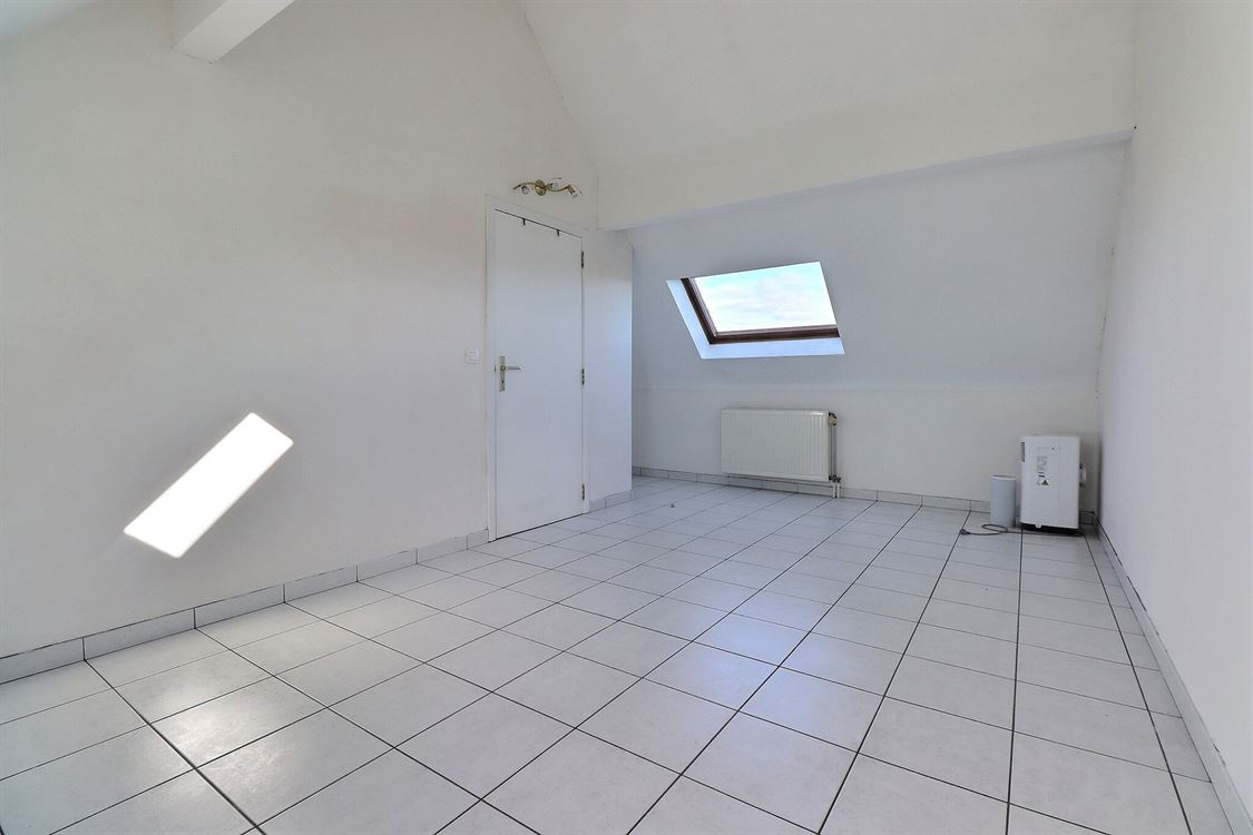 Appartement à BOUGE (1 chambre)