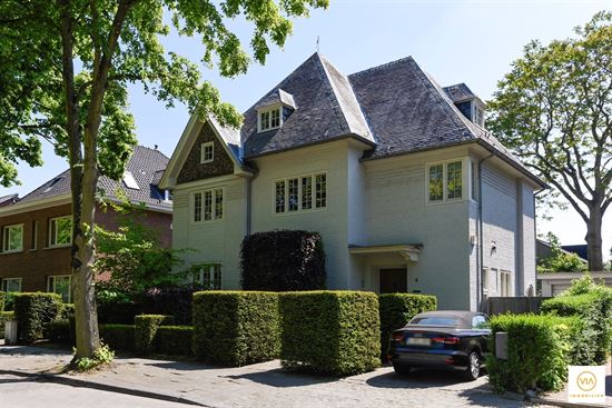 Stijlvolle villa met Z-tuin