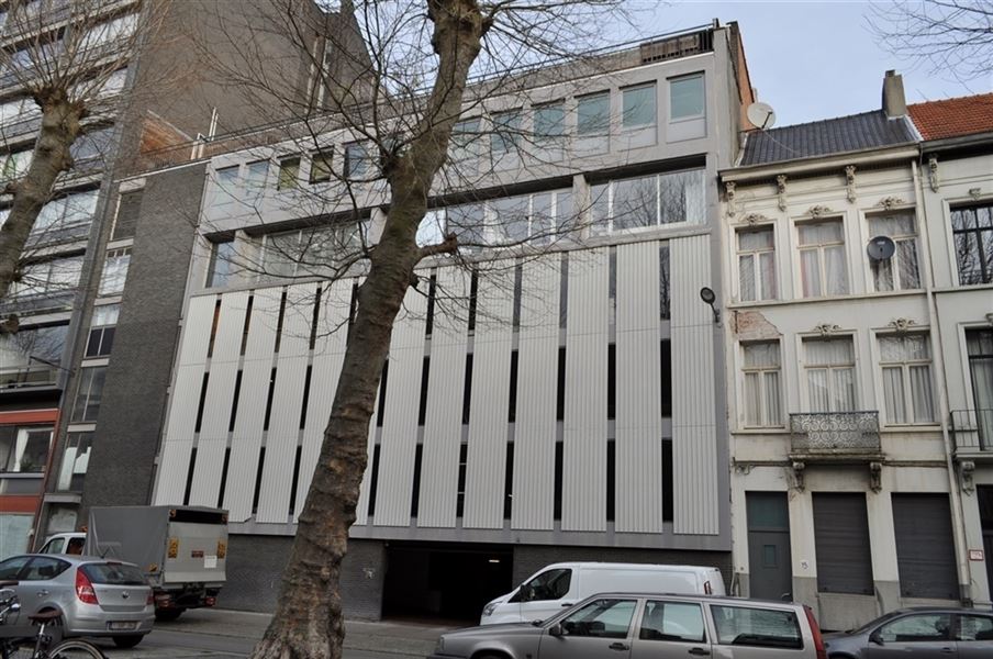 Overdekte staanplaats
