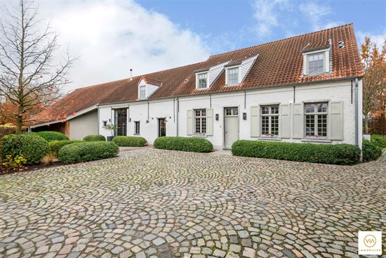 villa met burelen en opslagruimte-vernieuwde staat