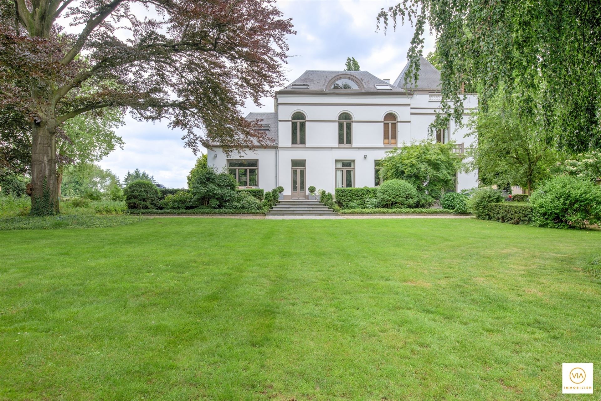 Prestige eigendom in parkomgeving