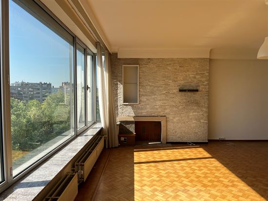 Groot appartement met 2 slaapkamers 