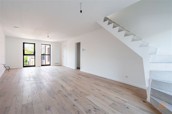 Instapklaar Duplex appt met 2 slpk en terras