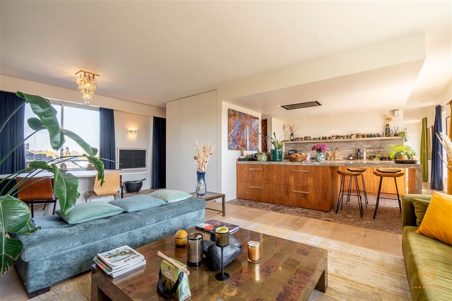 Schitterende penthouse met ca 200m² terrassen