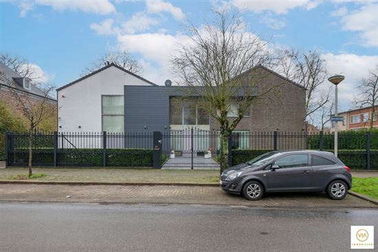 Riante villa in parkomgeving