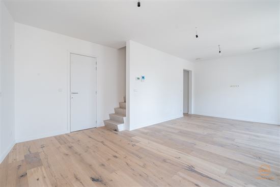 Instapklaar Duplex appt met 2 slpk en terras