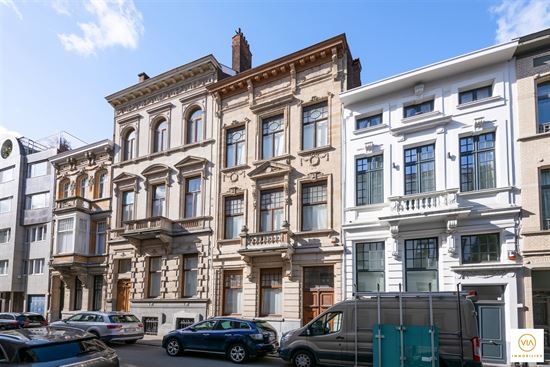 Majestueuze herenwoning nabij Stadspark