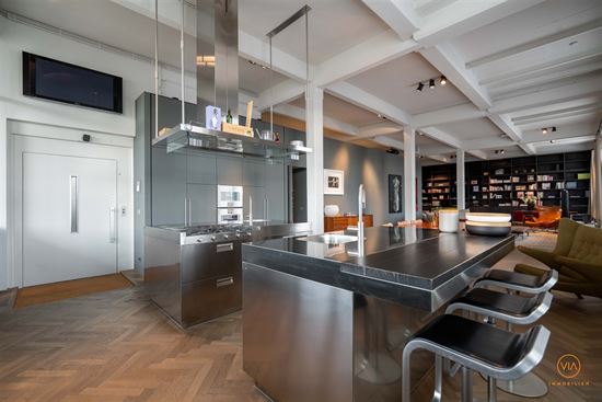 Indrukwekkende industriële loft centrum Antwerpen
