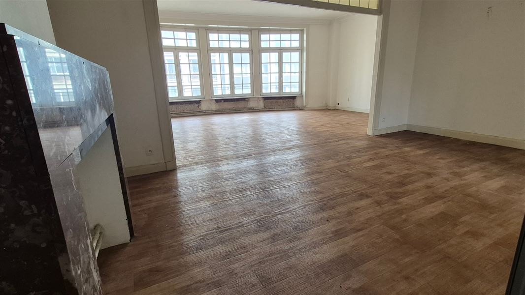Volledig te renoveren appt van +/- 140 m²