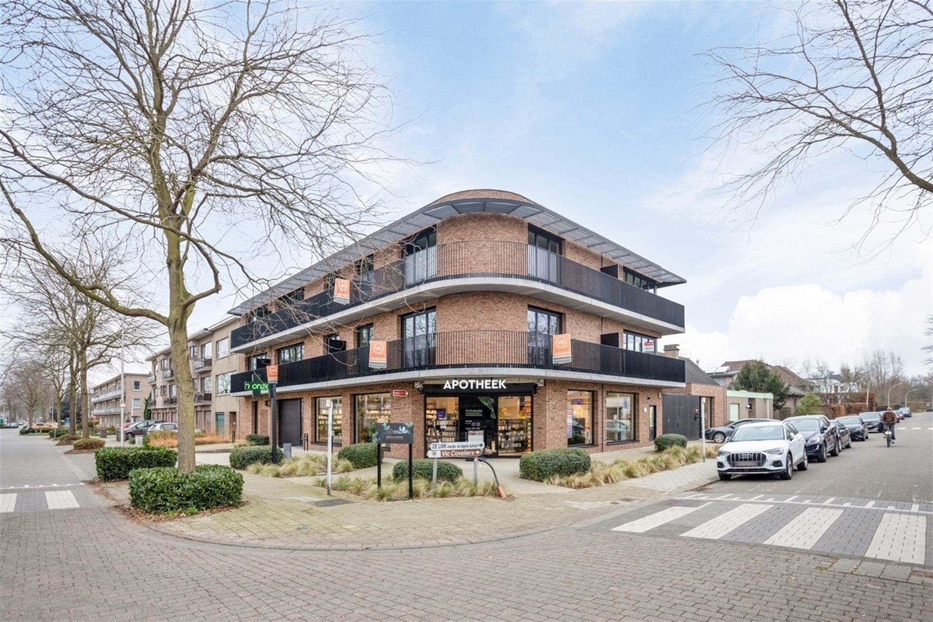 Nieuwbouwapp. 1slk + terras & P