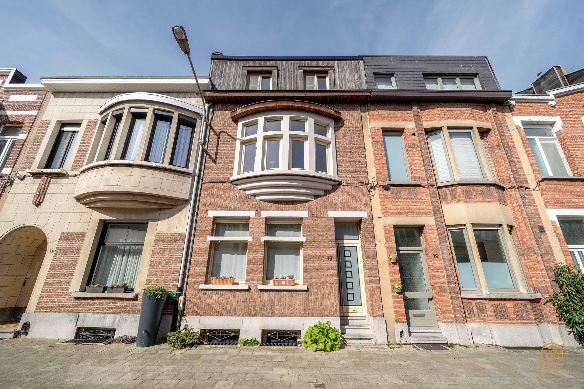 Ruime instapklare woning met 4 slpks op TOPlocatie