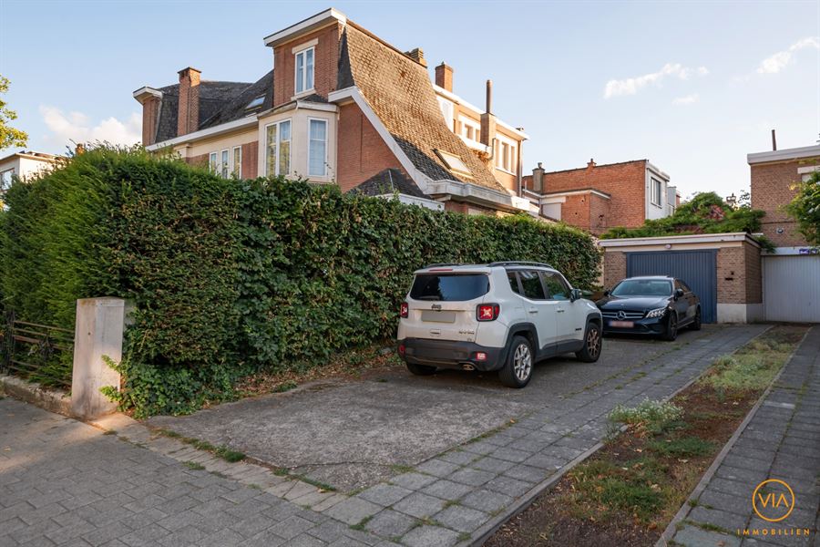Riante woning met 6 slk + 5 P