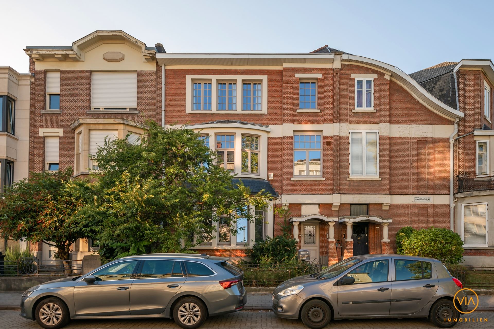 Riante woning met 6 slk + 5 P