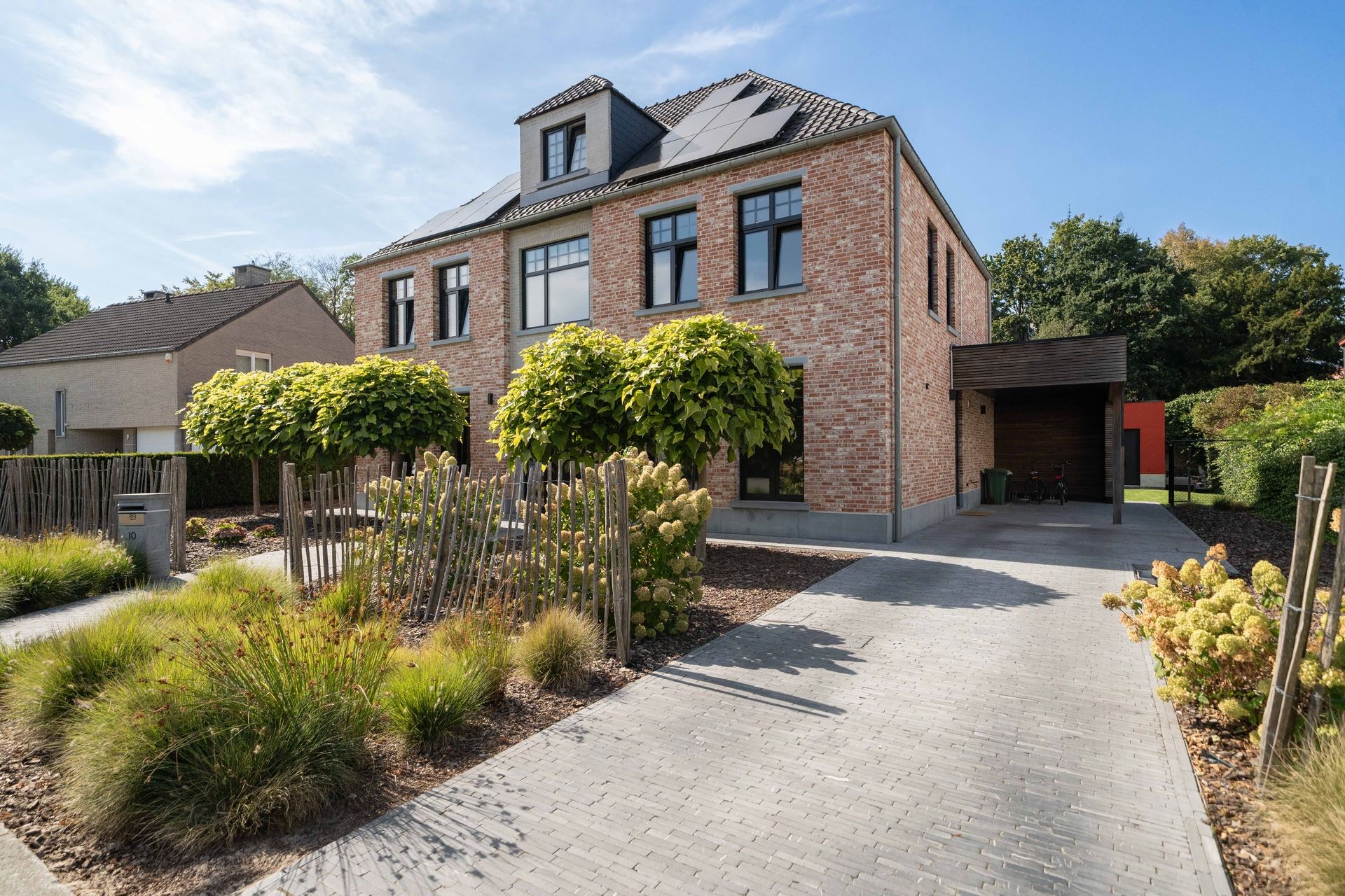 Recente (2020) instapklare villa op toplocatie