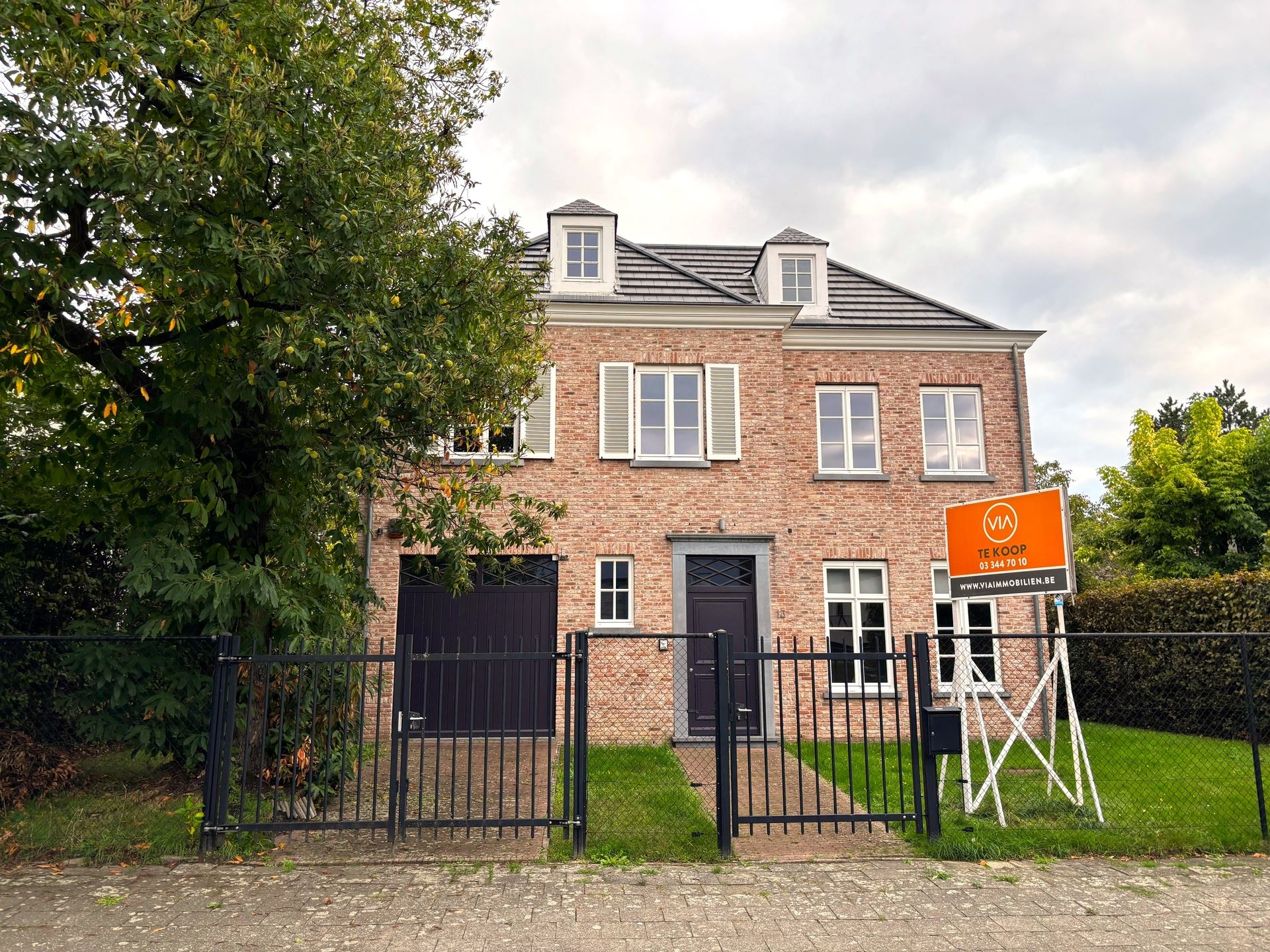 Recente & instapklare villa op een mooi Z-perceel