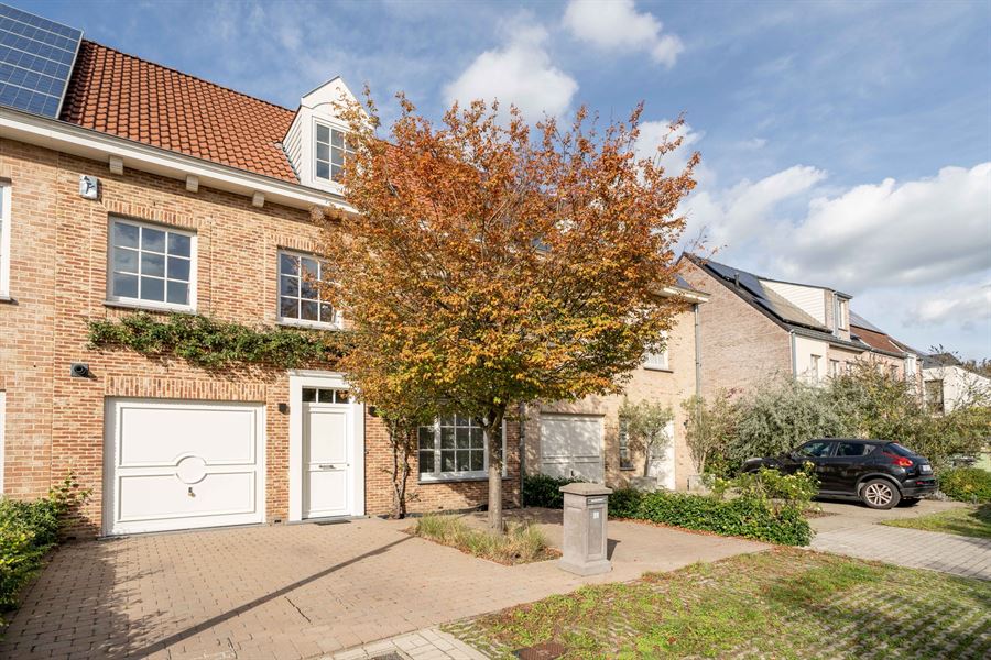Instapklare woning met tuin en P