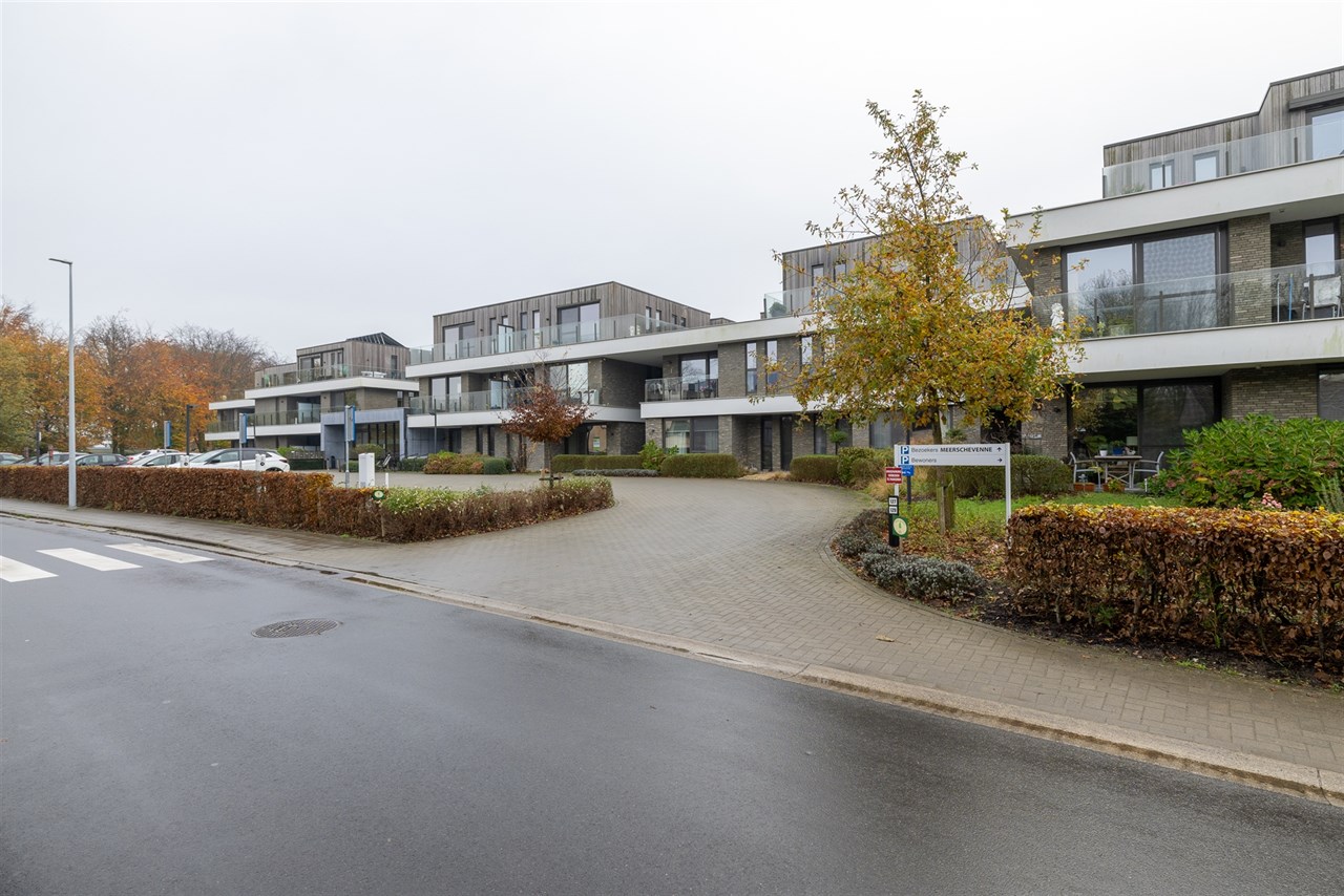 Service flat in BERLARE