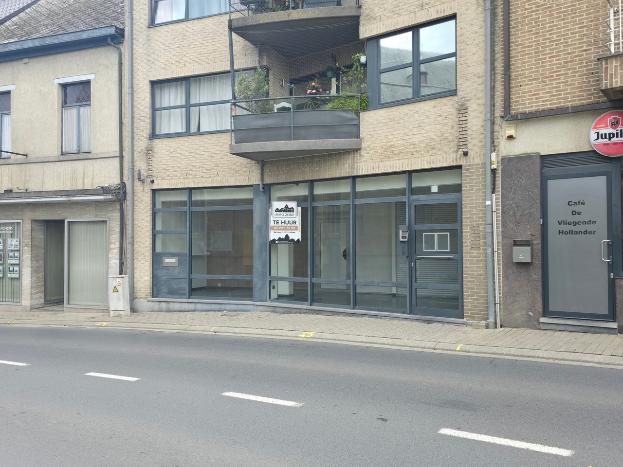 handelspand in DENDERHOUTEM