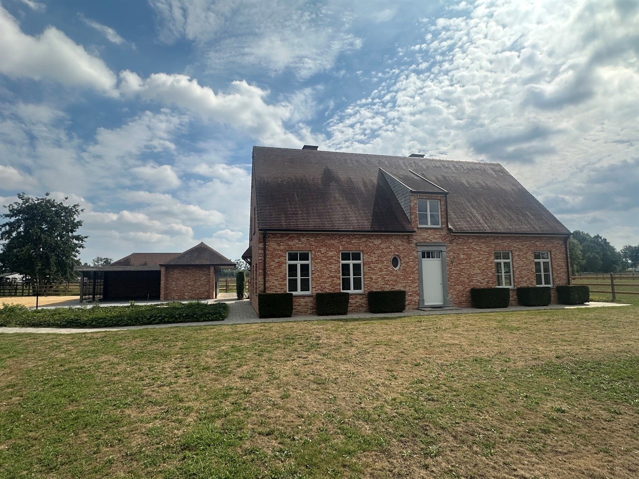 huis in LAARNE