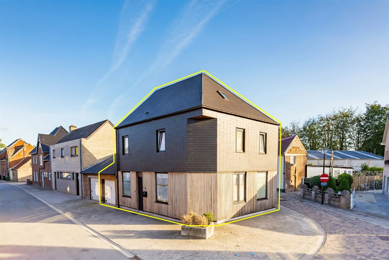 huis in BERLARE